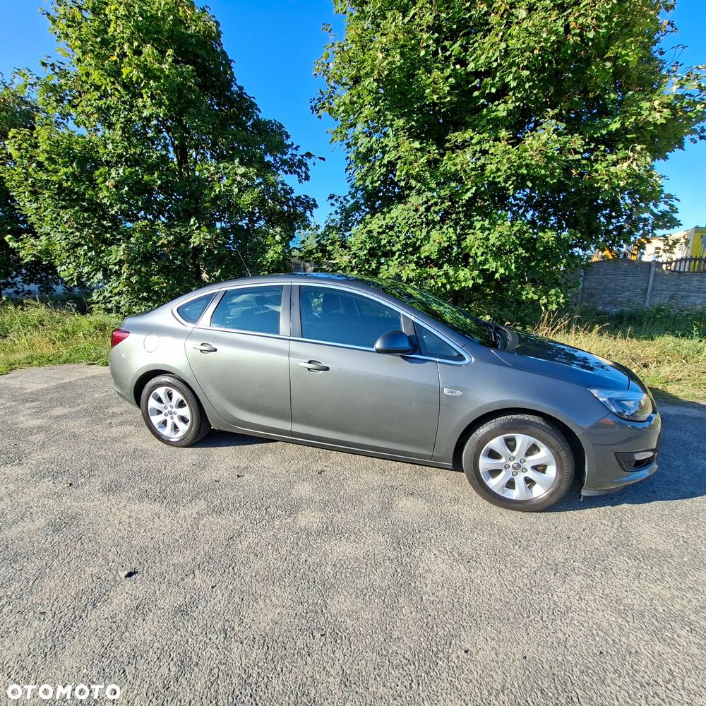 Opel Astra - 3