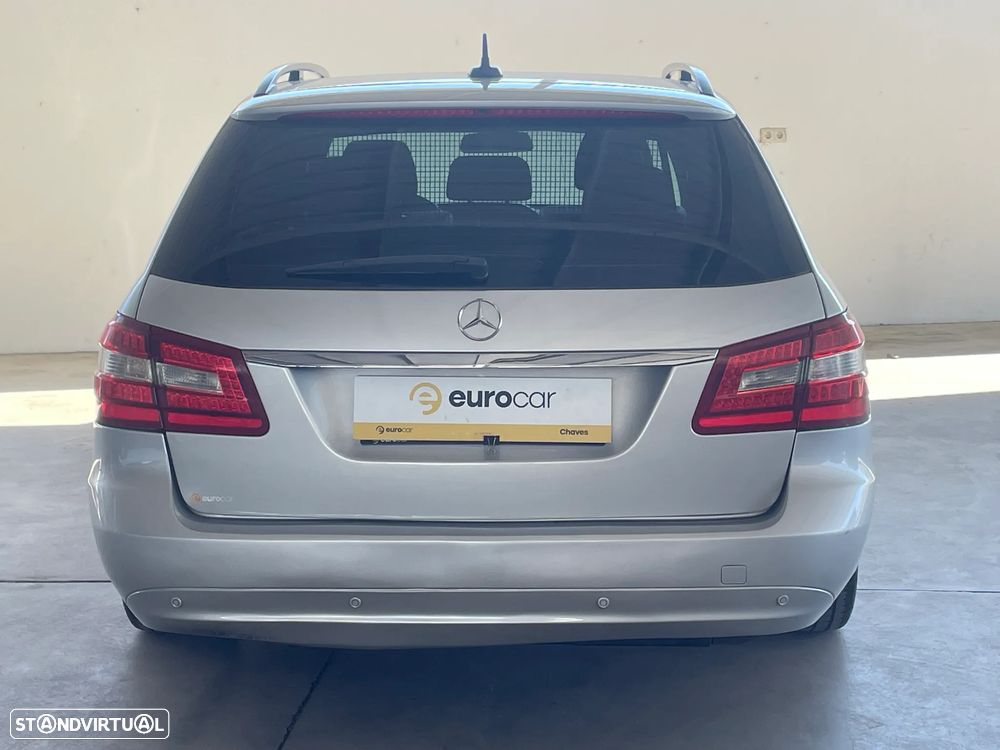 Mercedes-Benz E 200 CDI DPF BlueEFFICIENCY 7G-TRONIC Elegance - 4