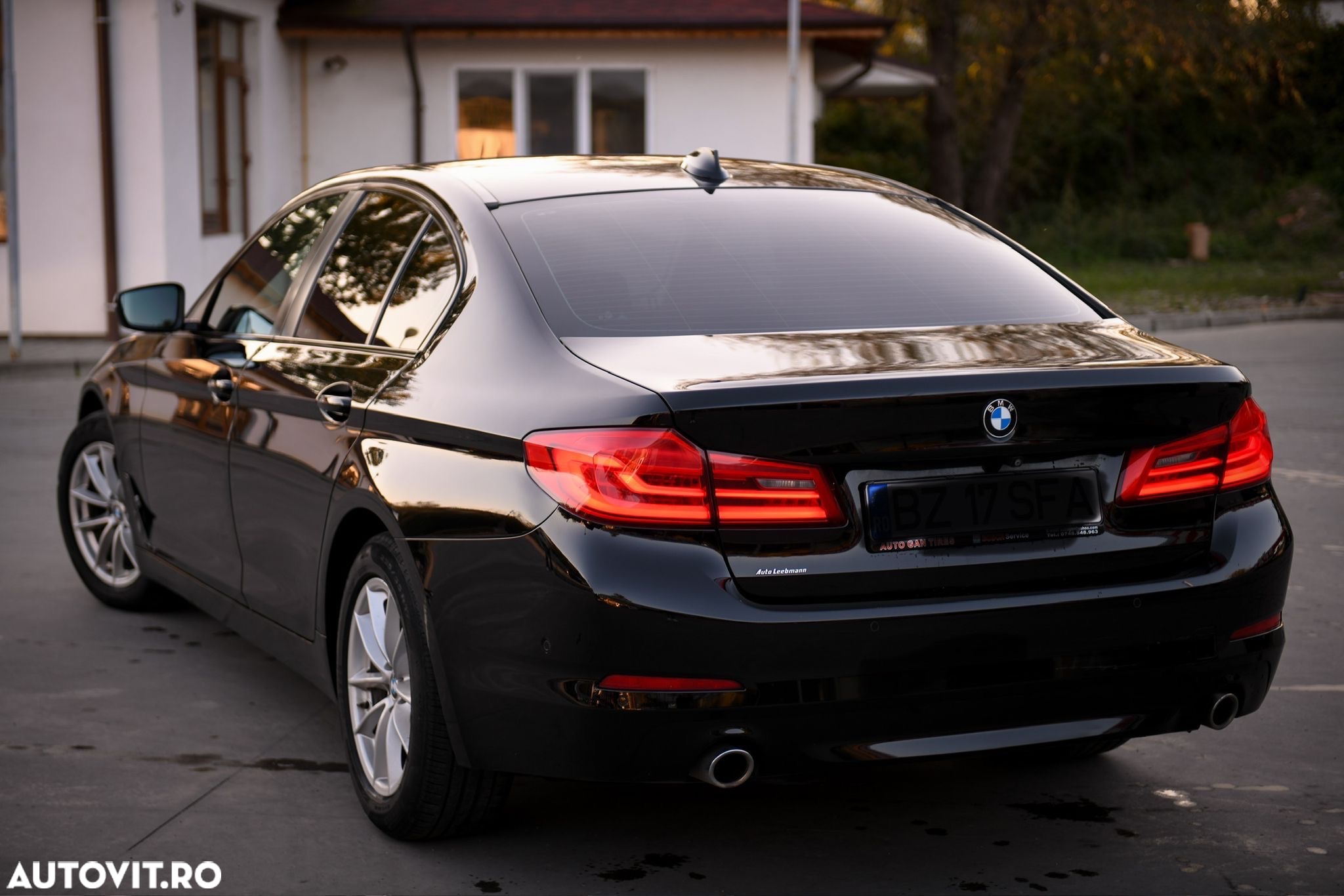 BMW Seria 5 520d AT - 3