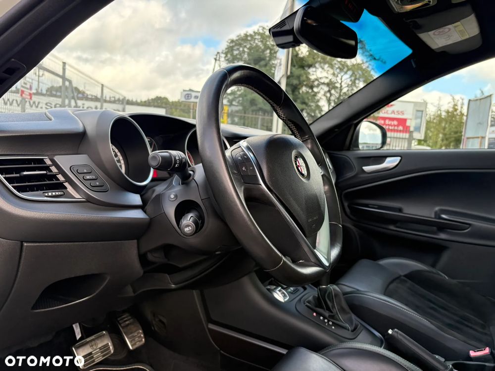 Alfa Romeo Giulietta 1750 TBi QV TCT - 10