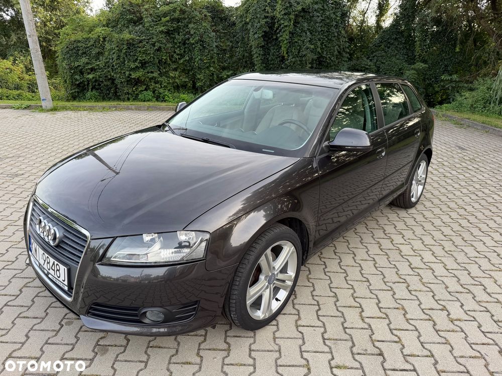 Audi A3 Sportback 1.6 Ambiente - 17