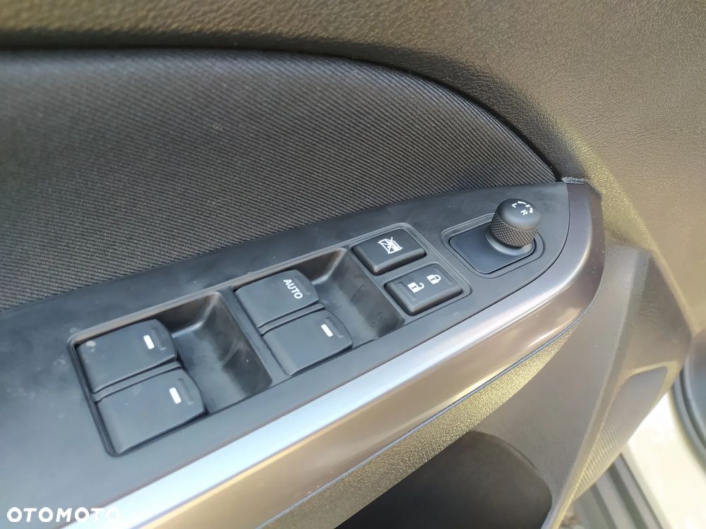 Suzuki Vitara 1.4 Boosterjet mHEV Premium Plus 2WD - 38