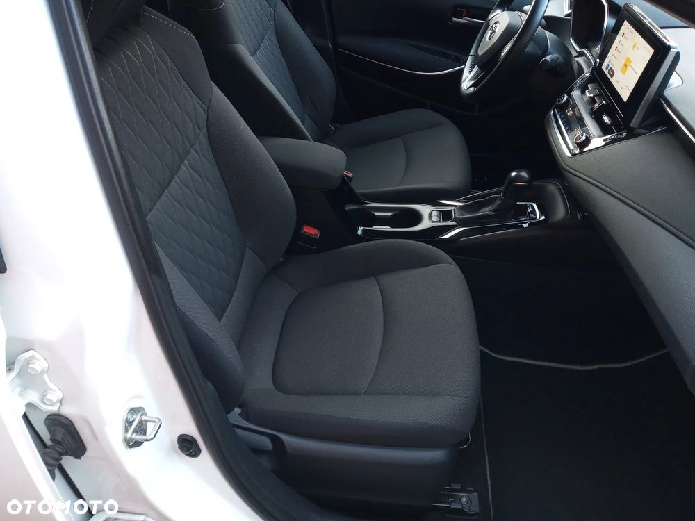 Toyota Corolla 1.8 Hybrid Comfort - 31