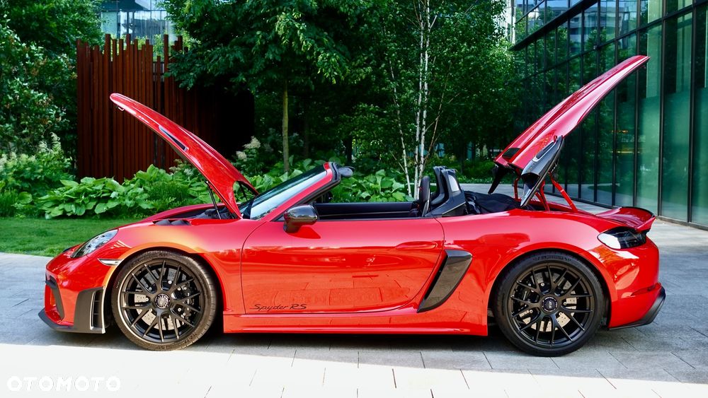 Porsche 718 Spyder - 27