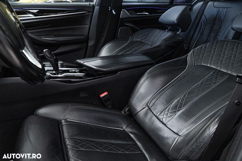 BMW Seria 5 530i Aut. Sport Line - 21