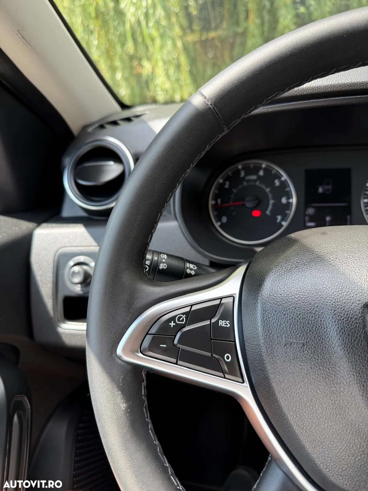 Dacia Duster 1.6 SCe 4WD Prestige jante 17" - 23