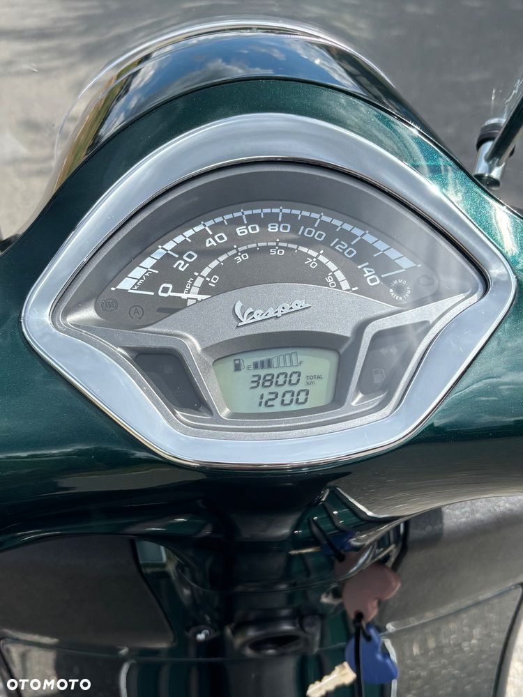 Vespa GTS - 9