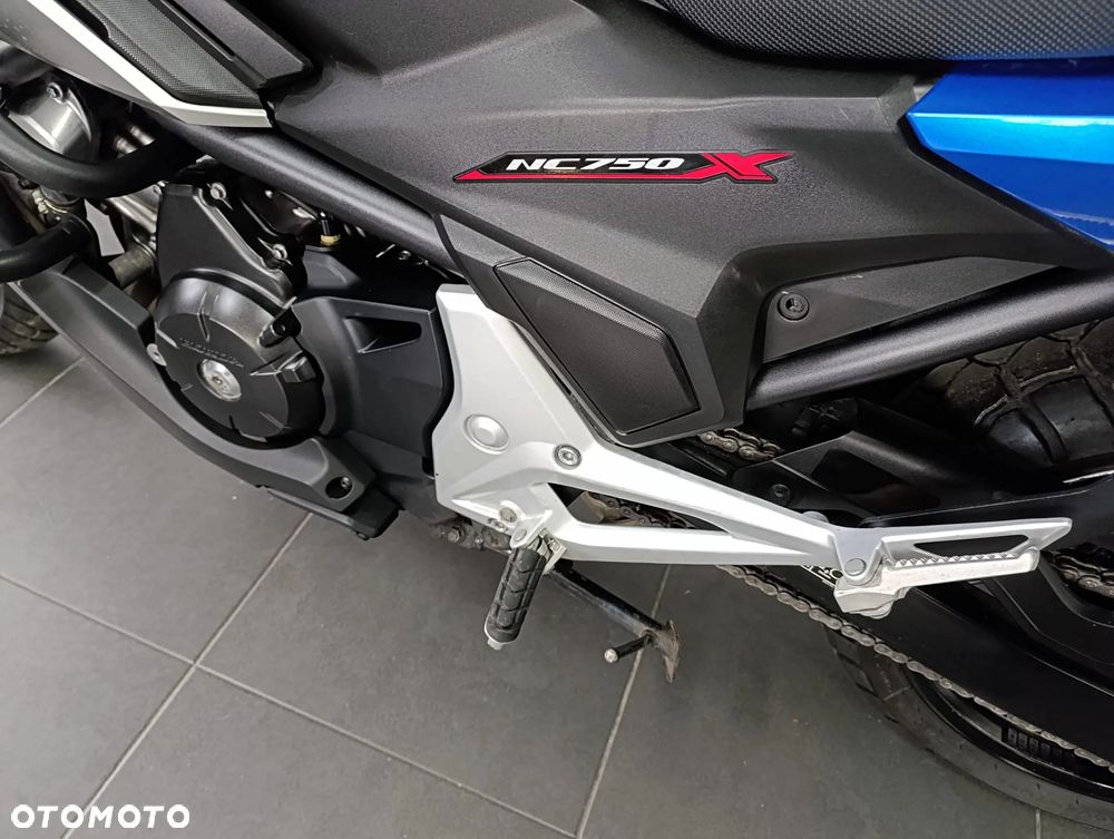 Honda NC - 16