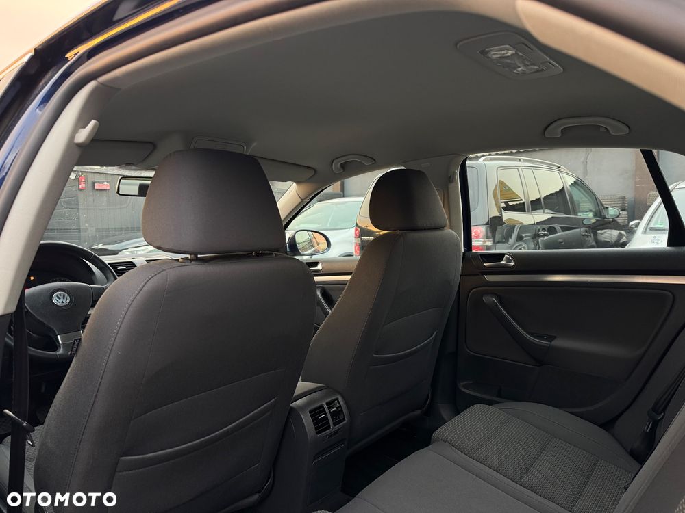 Volkswagen Jetta 1.4 TSI Sportline - 17