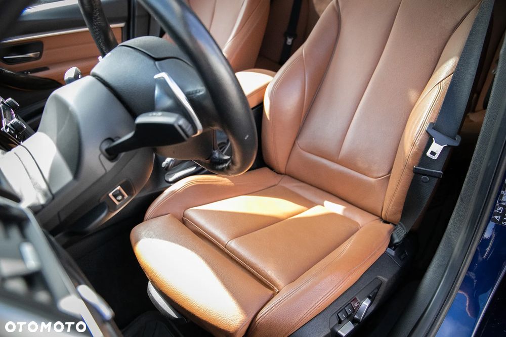 BMW Seria 3 320d Luxury Line - 11