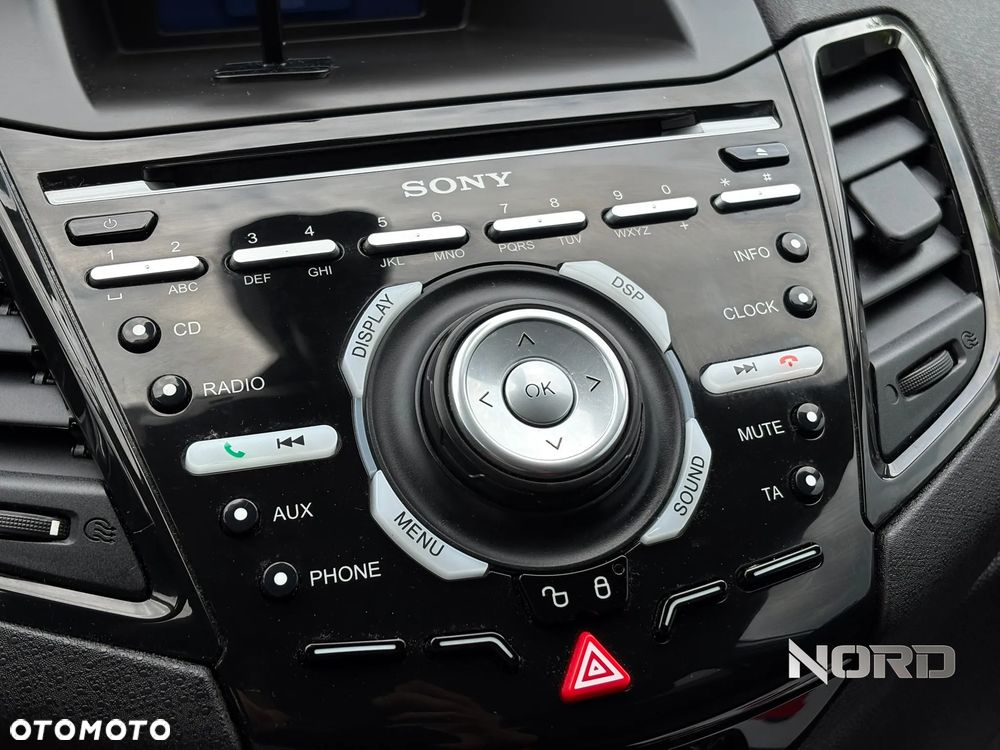 Ford Fiesta 1.0 EcoBoost Titanium - 21