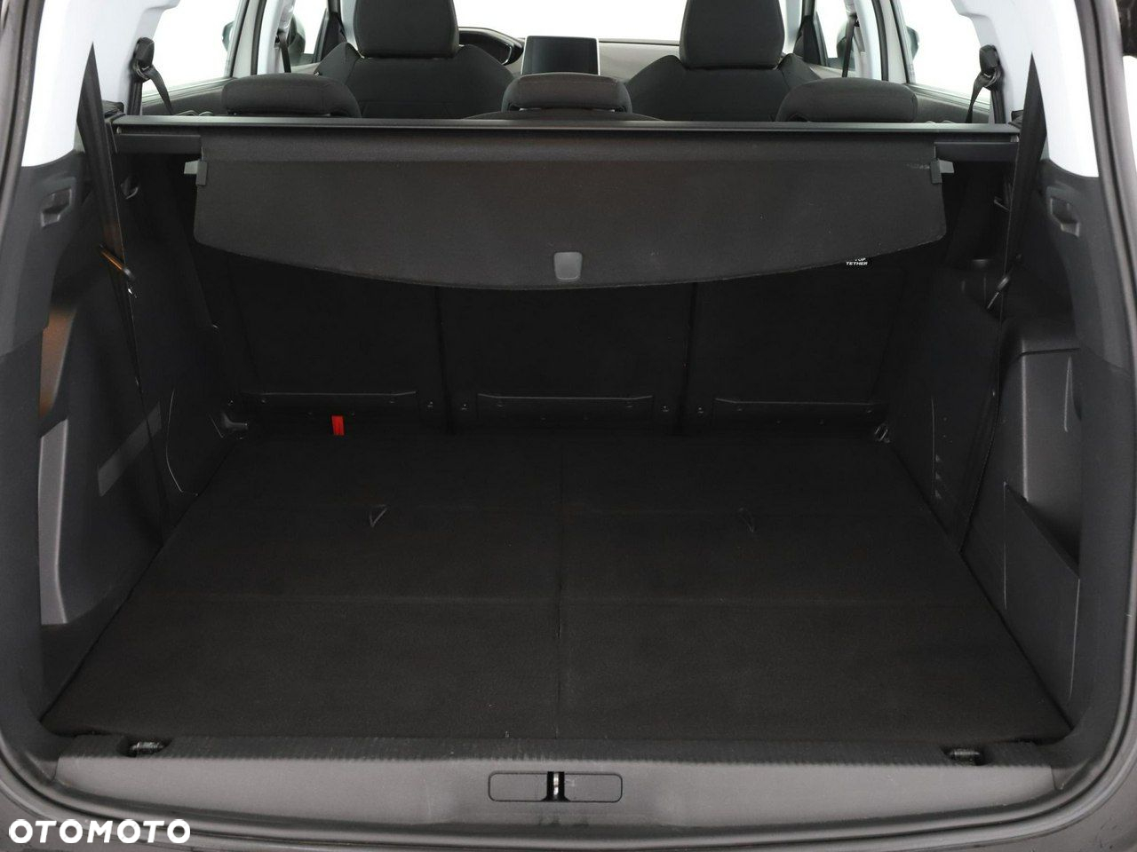 Peugeot 5008 1.2 PureTech Active S&S EAT8 - 20