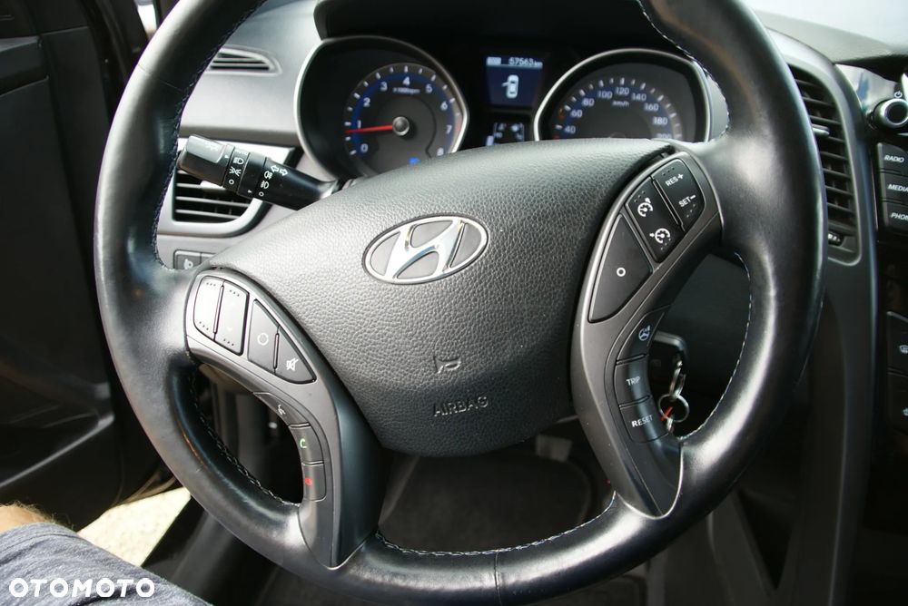 Hyundai i30 1.4 Passion - 25
