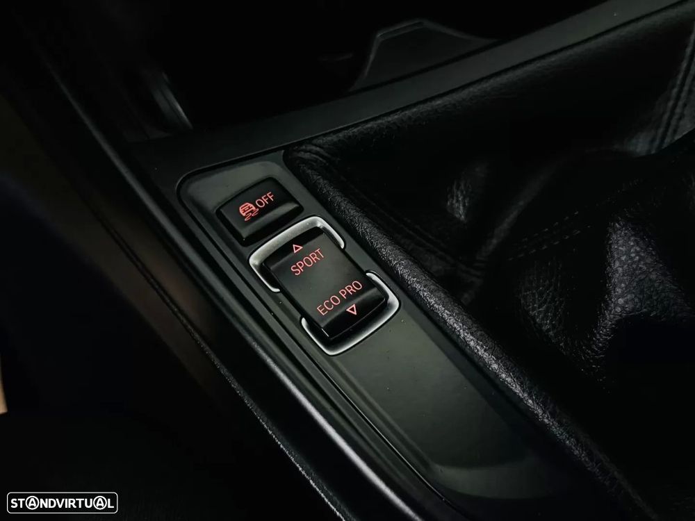 BMW 118 d Line Sport - 34