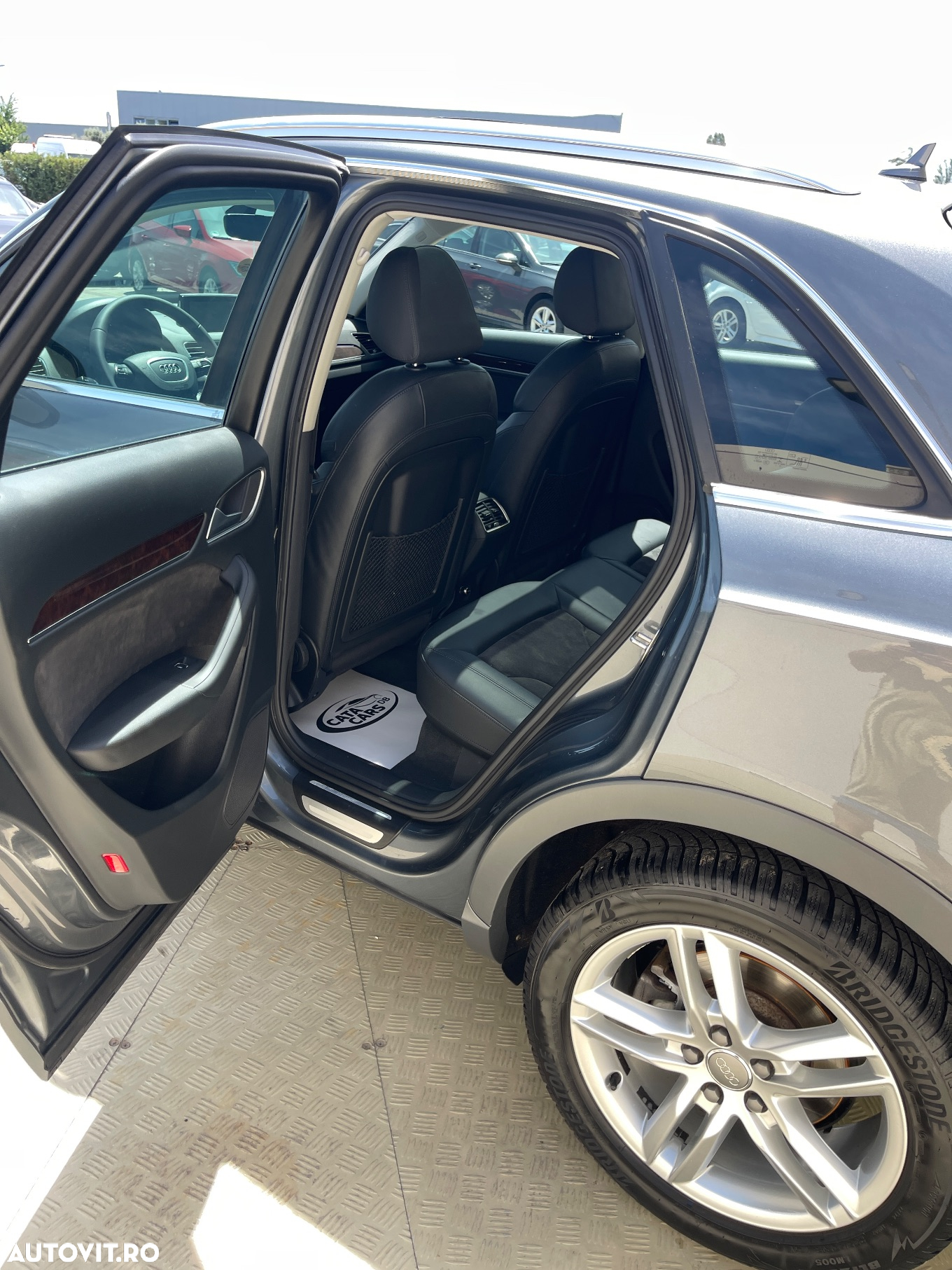 Audi Q3 2.0 TDI Quattro S tronic design - 25