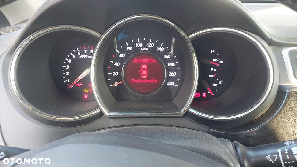 Kia Rio 1.2 L - 10