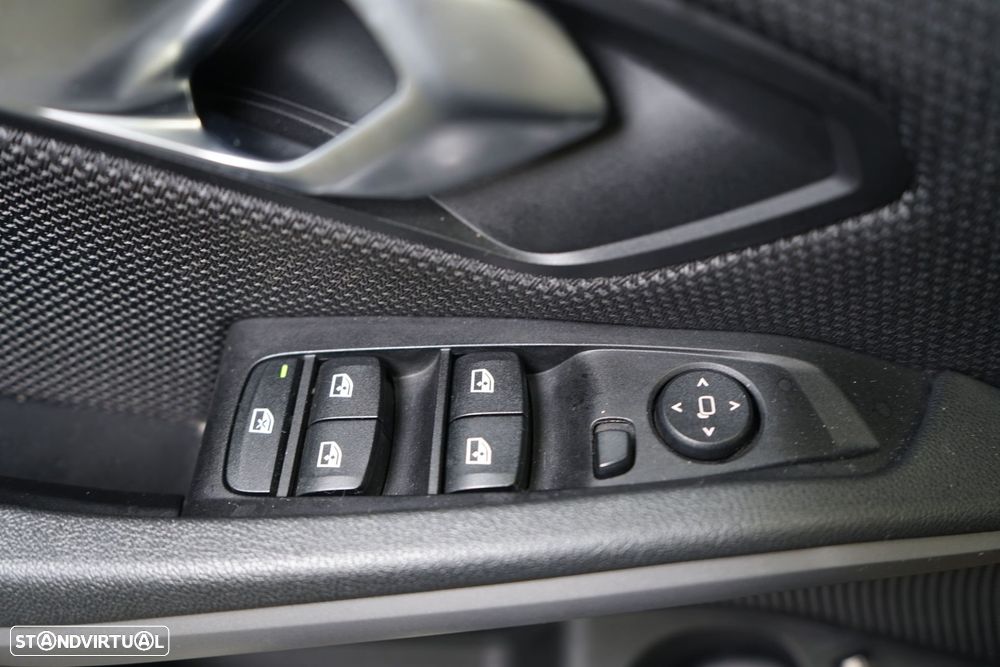 BMW 330 e Aut. Sport Line - 18