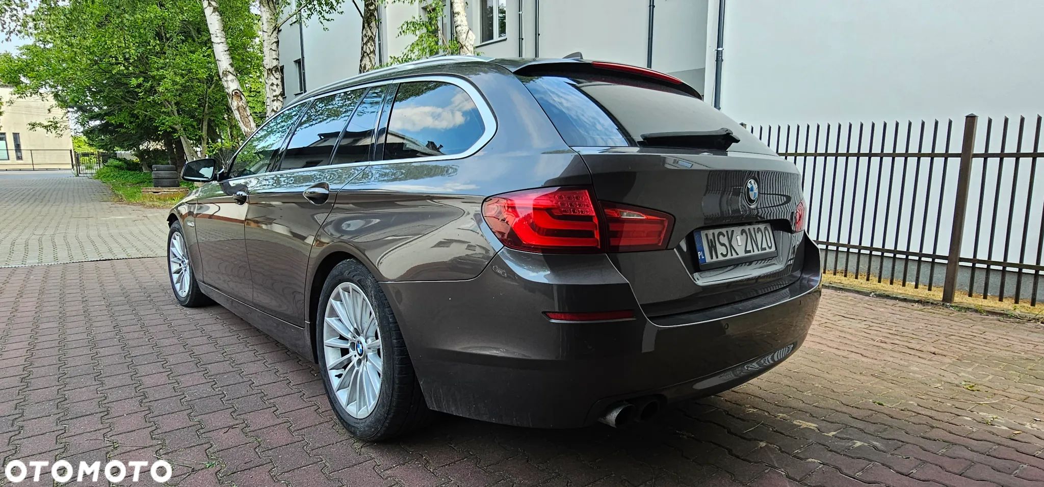 BMW Seria 5 520d Touring - 1