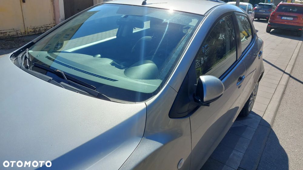 Mazda 2 1.4 DE Core + - 28