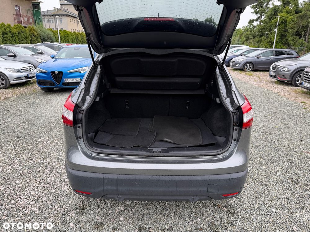 Nissan Qashqai 1.6 DIG-T N-Connecta - 36