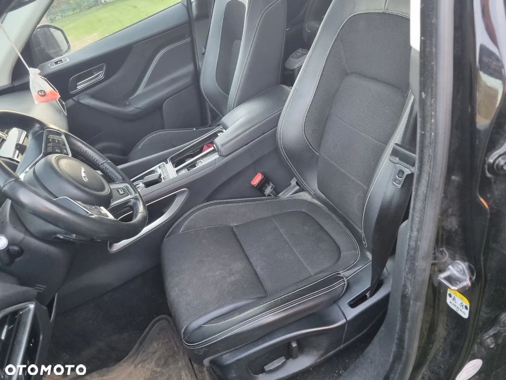 Jaguar F-Pace 20d AWD R-Sport - 9