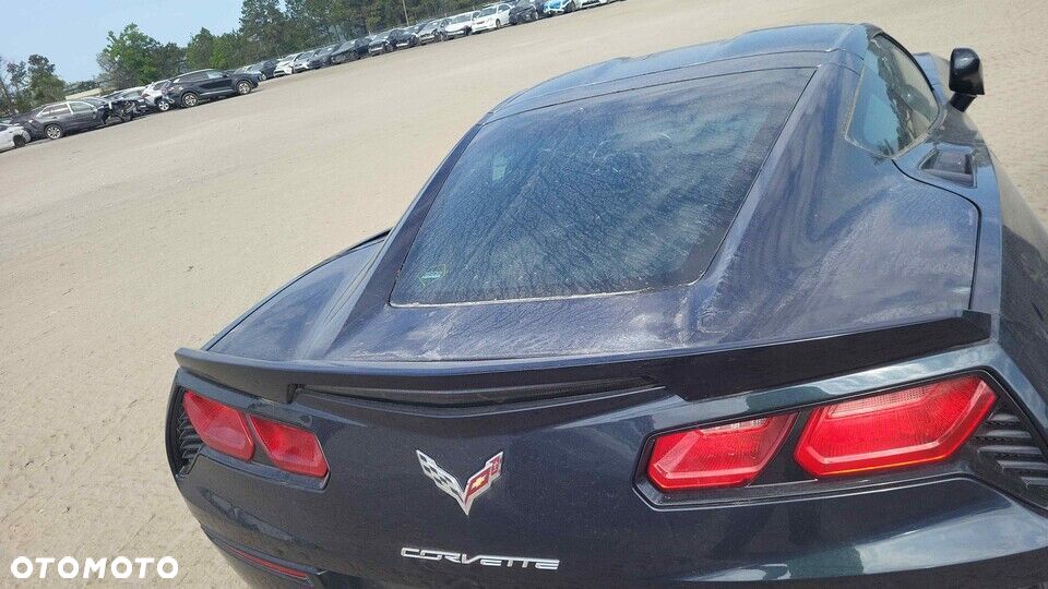 Chevrolet Corvette - 5
