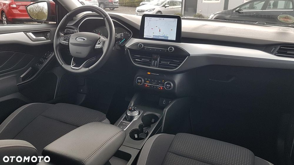Ford Focus 1.0 EcoBoost Titanium Business - 17