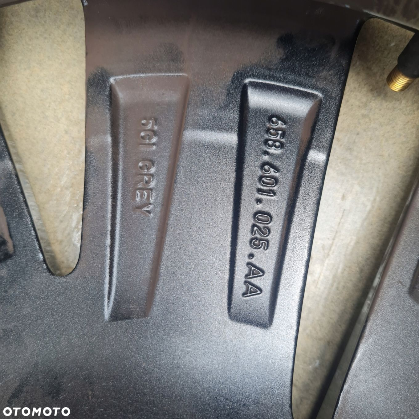 FELGA SKODA KAMIQ 17 658601025AA - 2