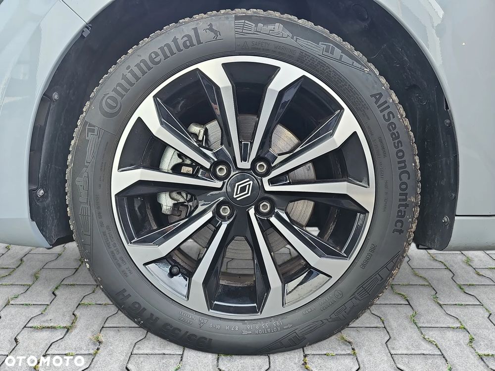 Renault Clio 1.6 E-TECH Techno - 30