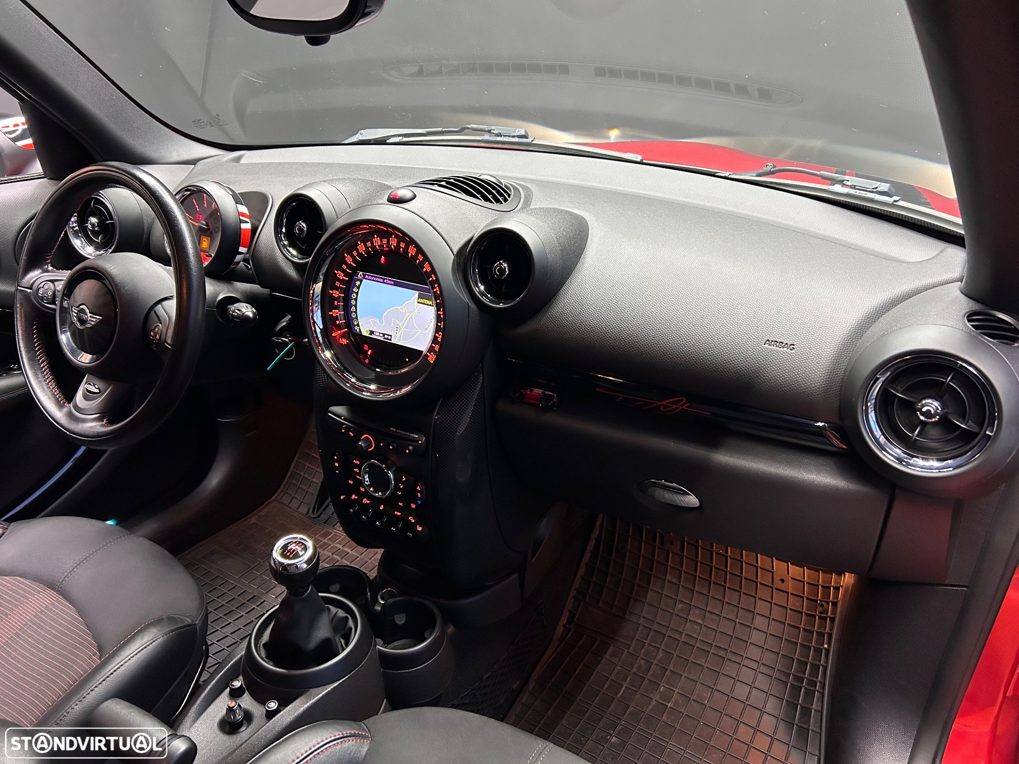 MINI Countryman Cooper D - 36