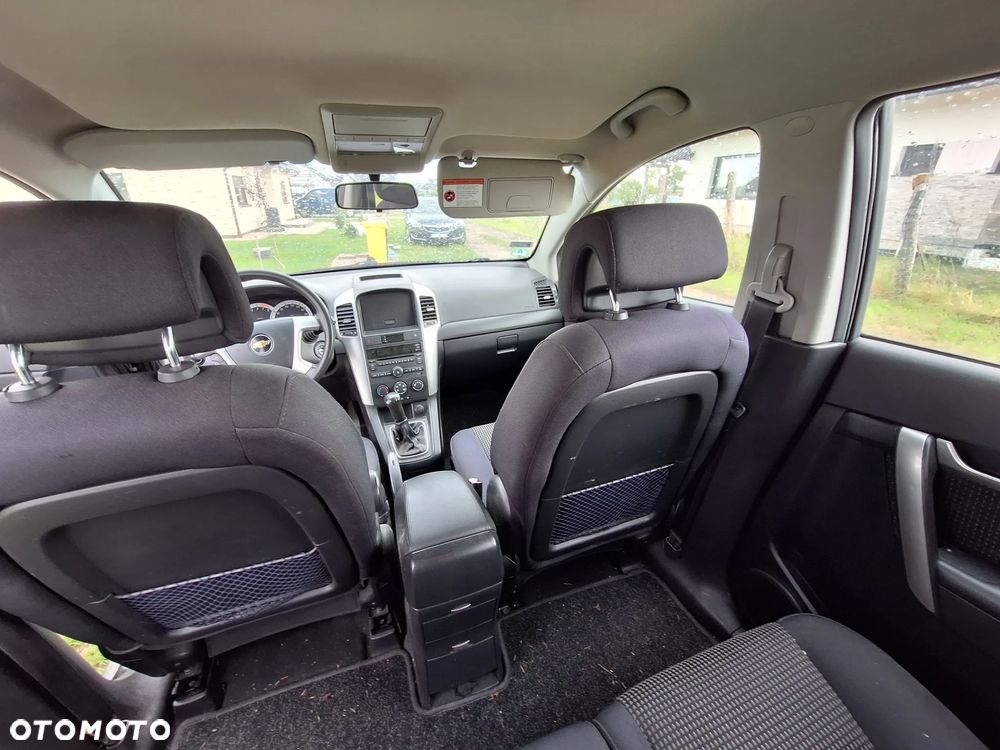 Chevrolet Captiva 2.4 LS 5os - 6
