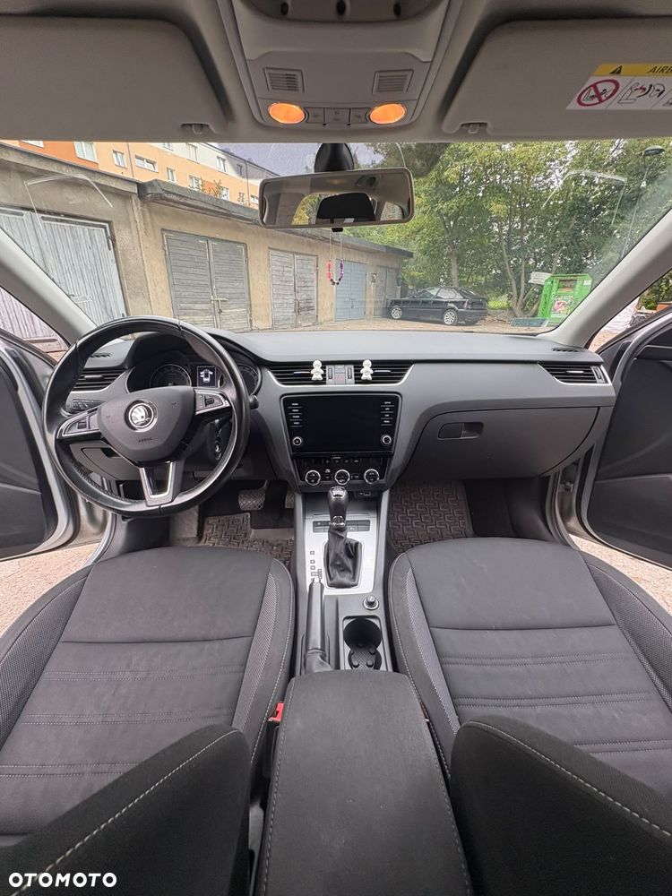 Skoda Octavia 1.6 TDI Style DSG - 7