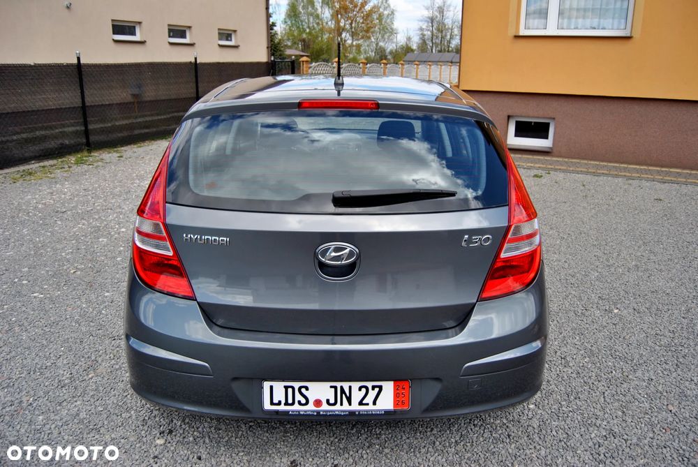Hyundai i30 1.4 Classic + EU5 - 12