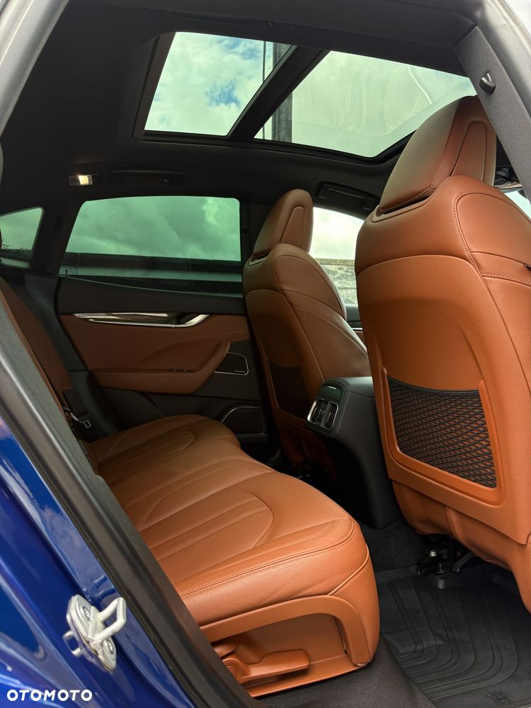 Maserati Levante - 25