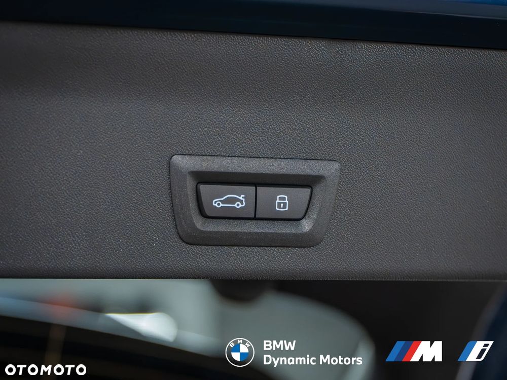 BMW iX3 50 xDrive - 16