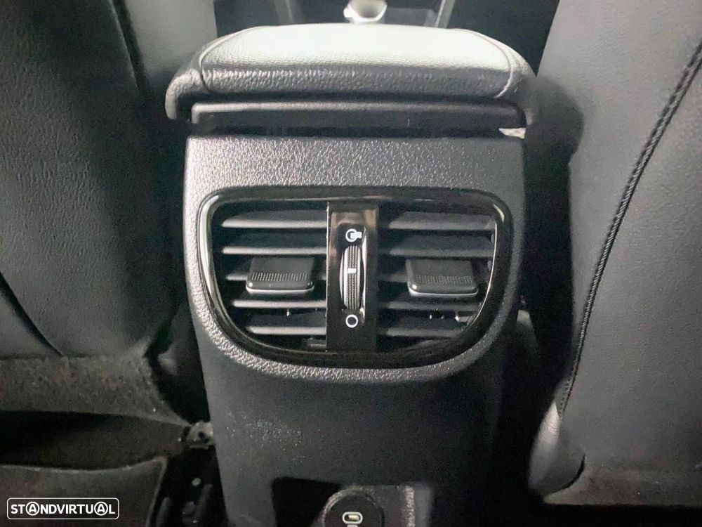 Kia XCeed 1.6 GDi PHEV Drive - 12