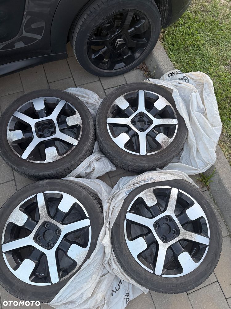 Citroën C4 Cactus 1.2 PureTech Shine S&S - 9