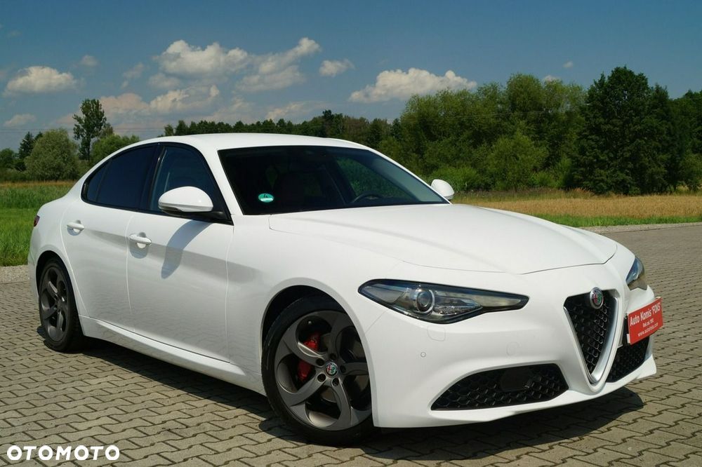 Alfa Romeo Giulia - 24