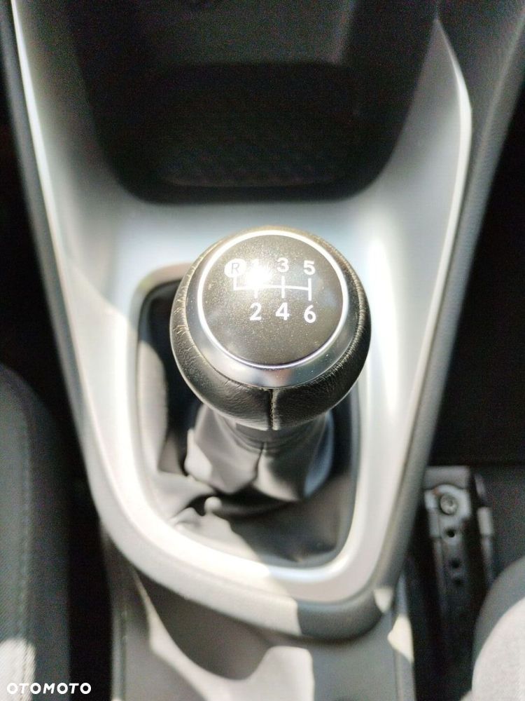 Toyota Yaris 1.5 Comfort - 20