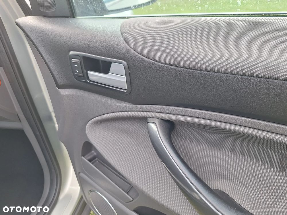 Ford Kuga 2.0 TDCi Titanium - 31