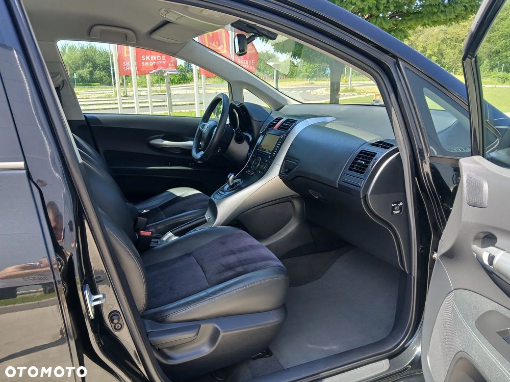 Toyota Auris - 16