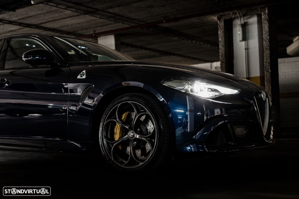 Alfa Romeo Giulia 2.9 Bi-Turbo Quadrifoglio AT8 - 55