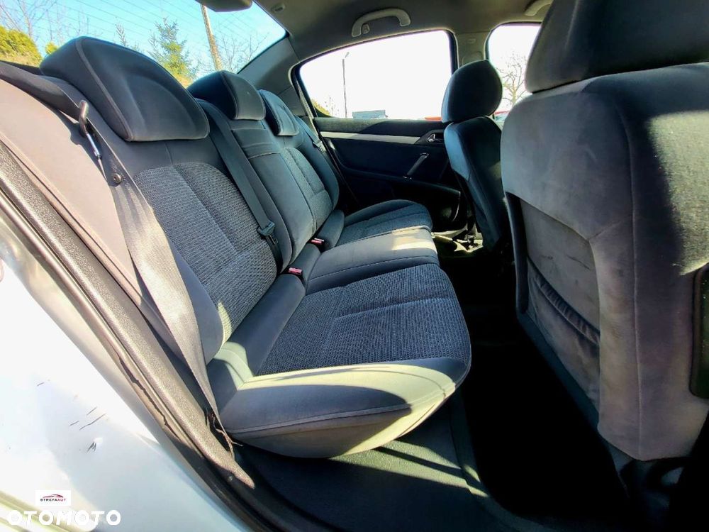 Peugeot 407 - 7