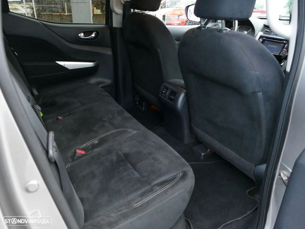 Nissan Navara 2.3 dCi CD 4WD N-Connecta Navi+Barras - 30