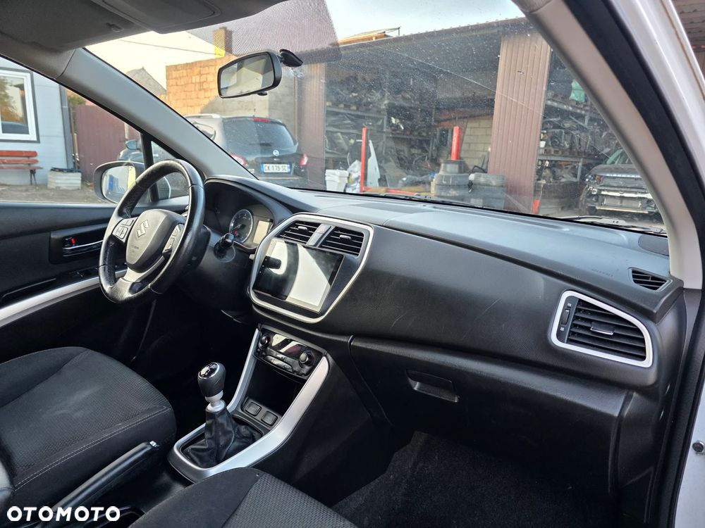 Suzuki SX4 S-Cross 1.6 DDiS 4x4 Comfort - 11
