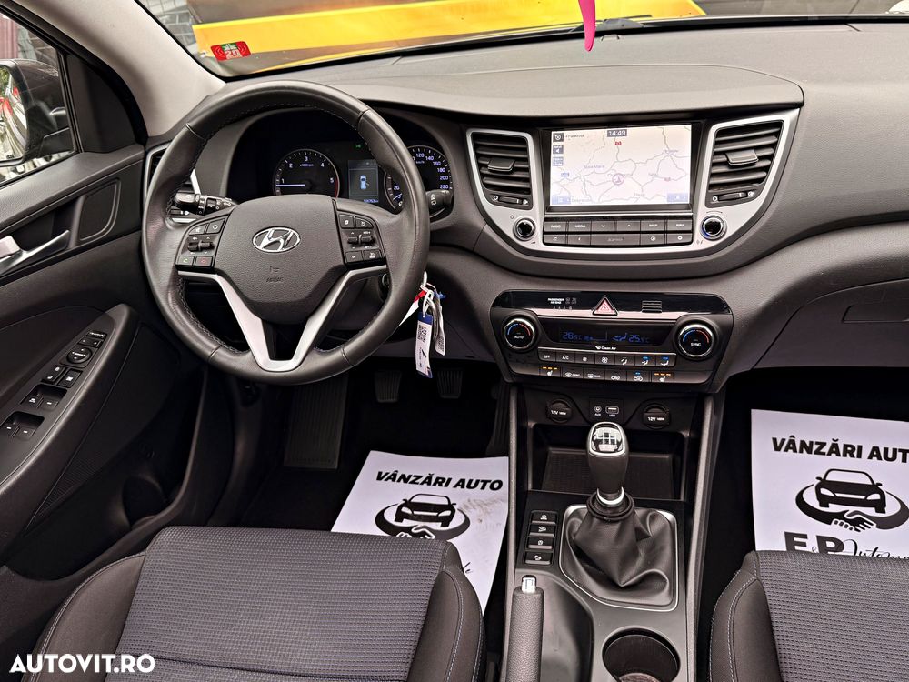 Hyundai Tucson blue 1.7 CRDi 2WD Style - 23