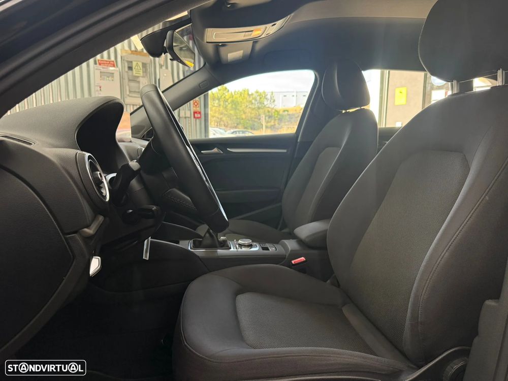 Audi A3 Sportback 30 TDI - 17