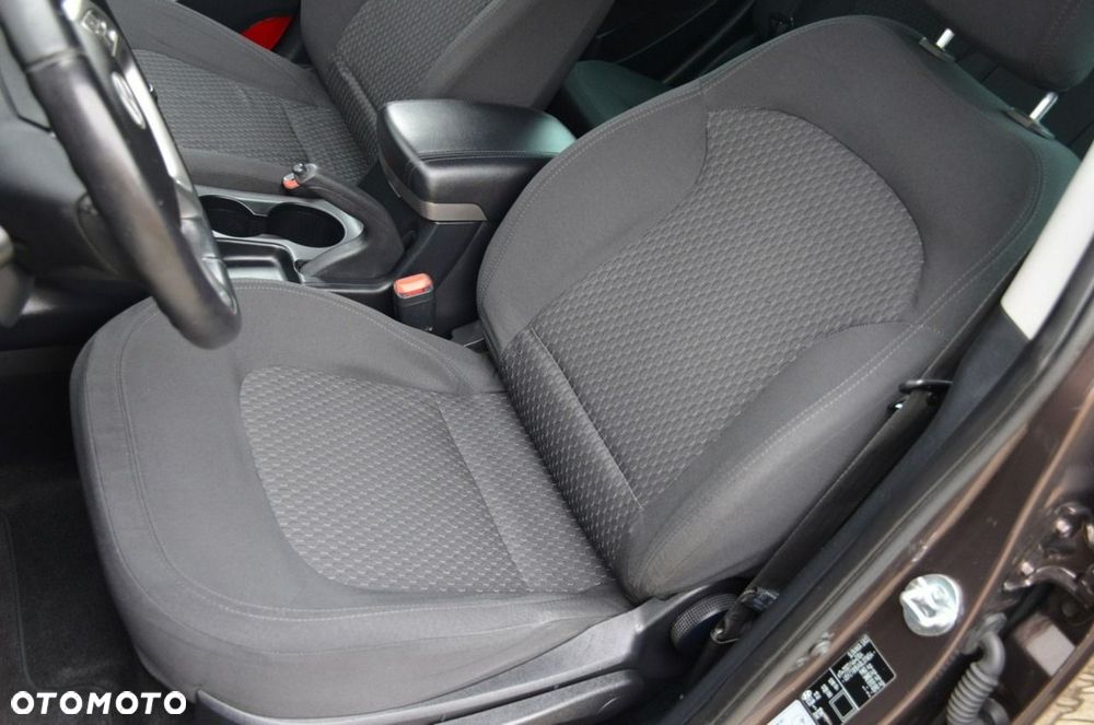 Hyundai ix35 - 23