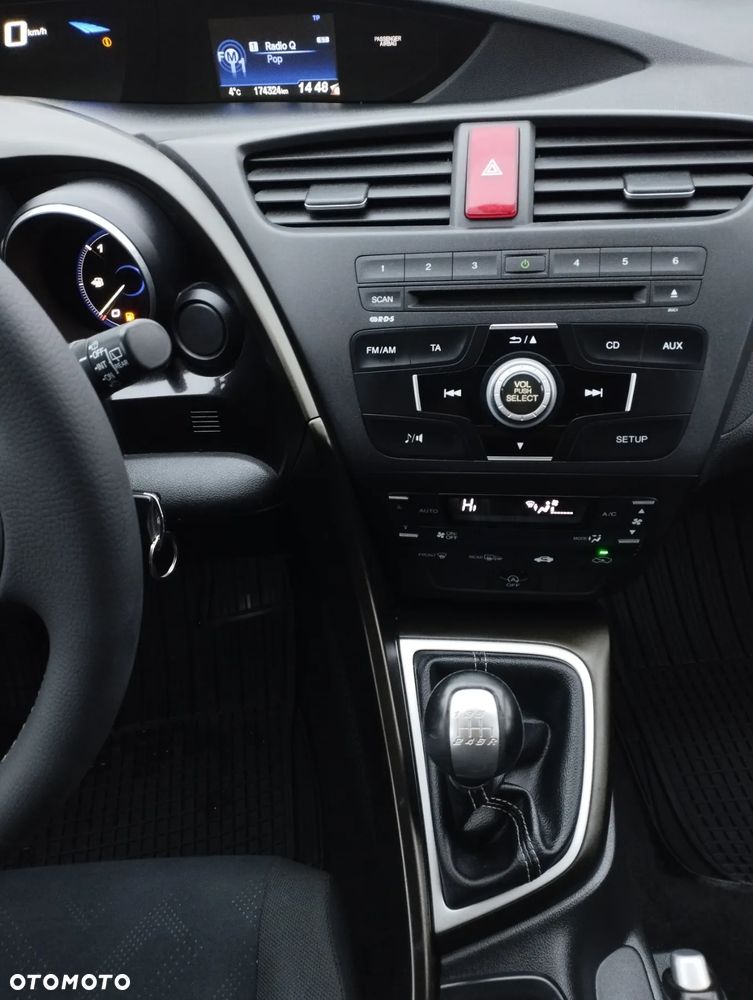 Honda Civic 1.8 Executive - 14