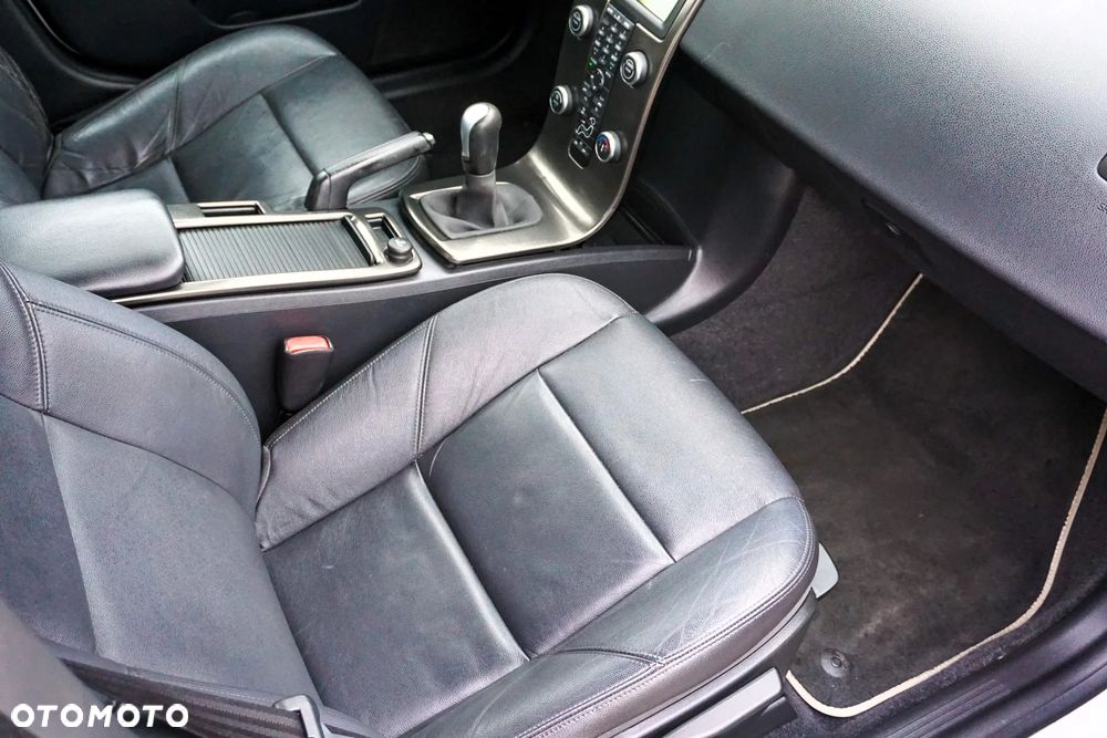 Volvo S40 2.0 RDesign Pro Edition - 34